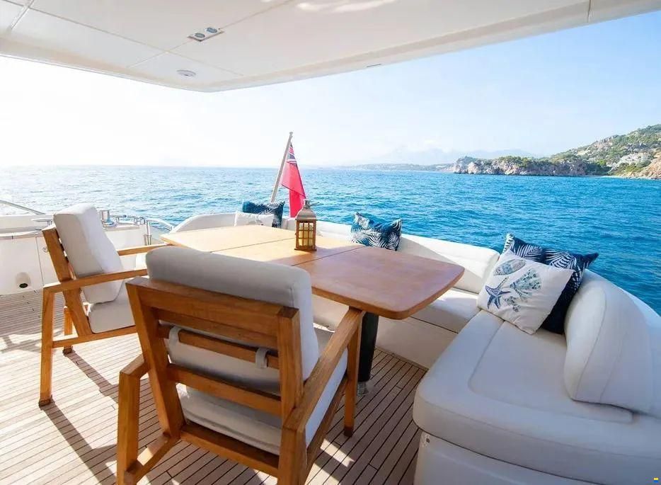 Princess 88 Flybridge Motor Yacht