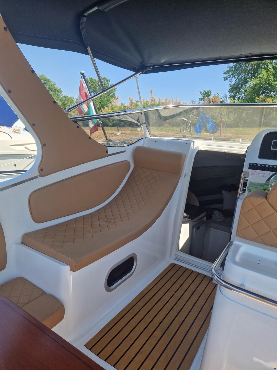 Saver 750 Cabin