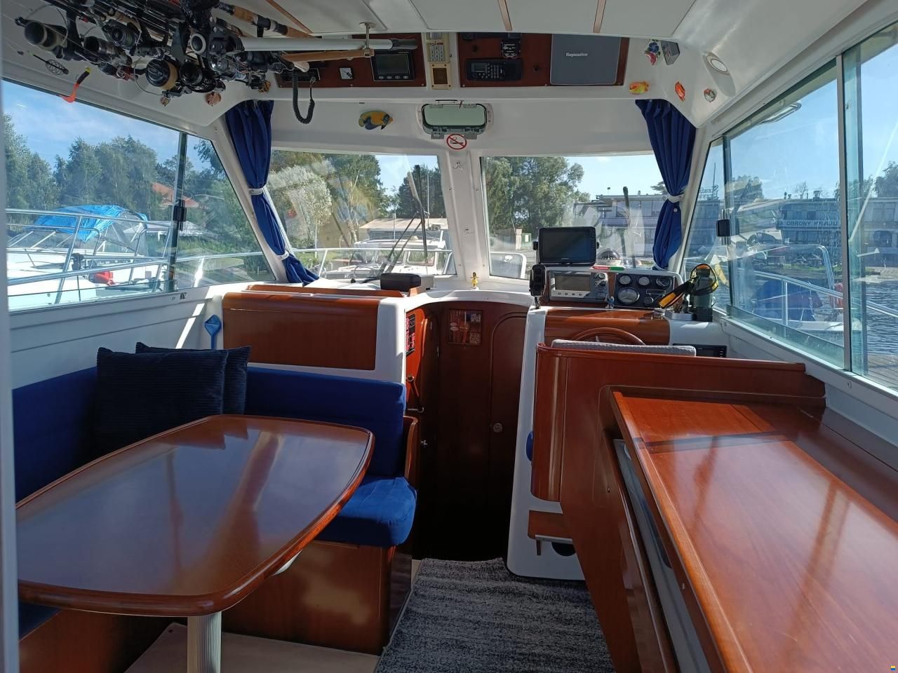 Beneteau Antares 9