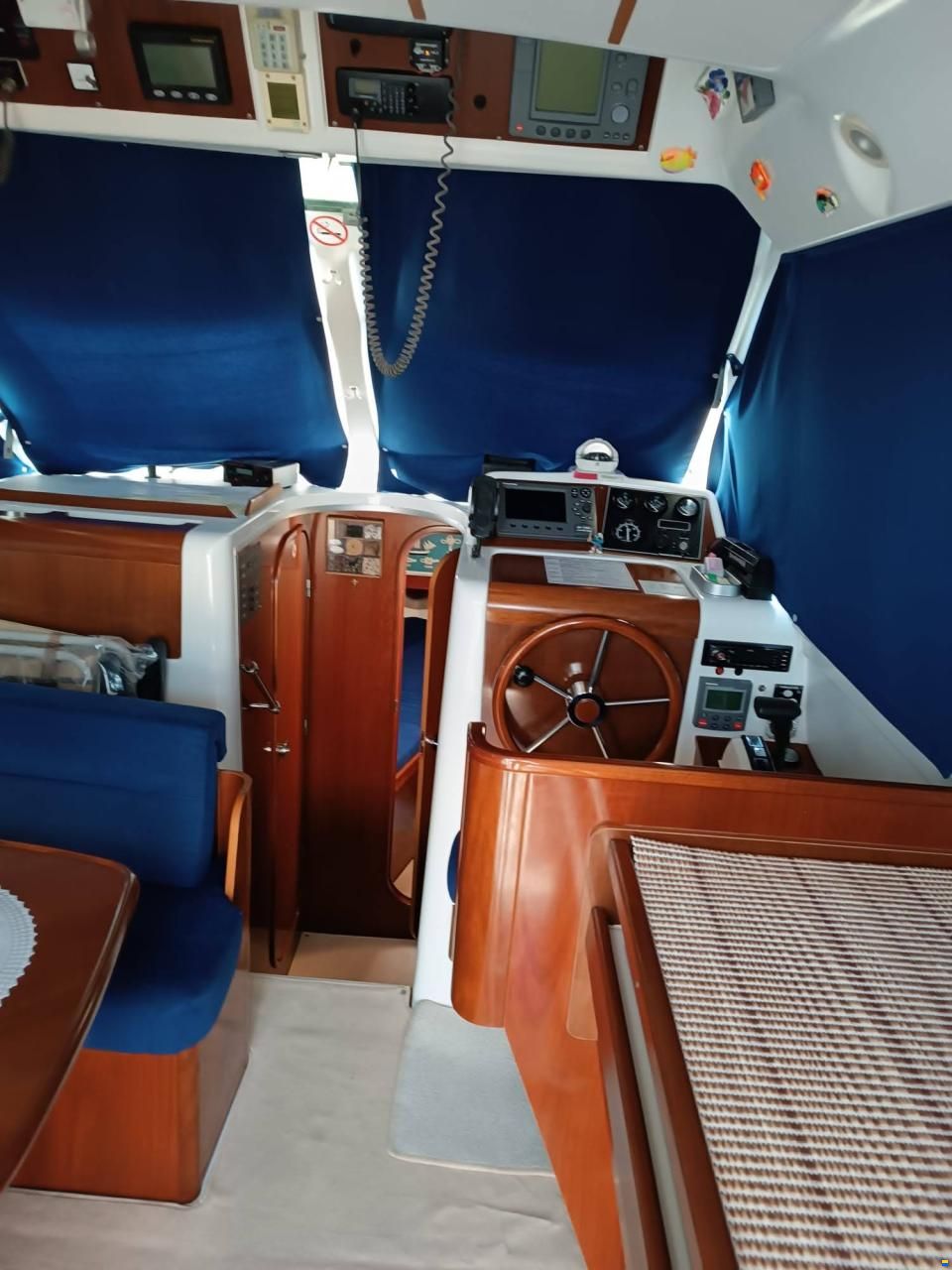 Beneteau Antares 9