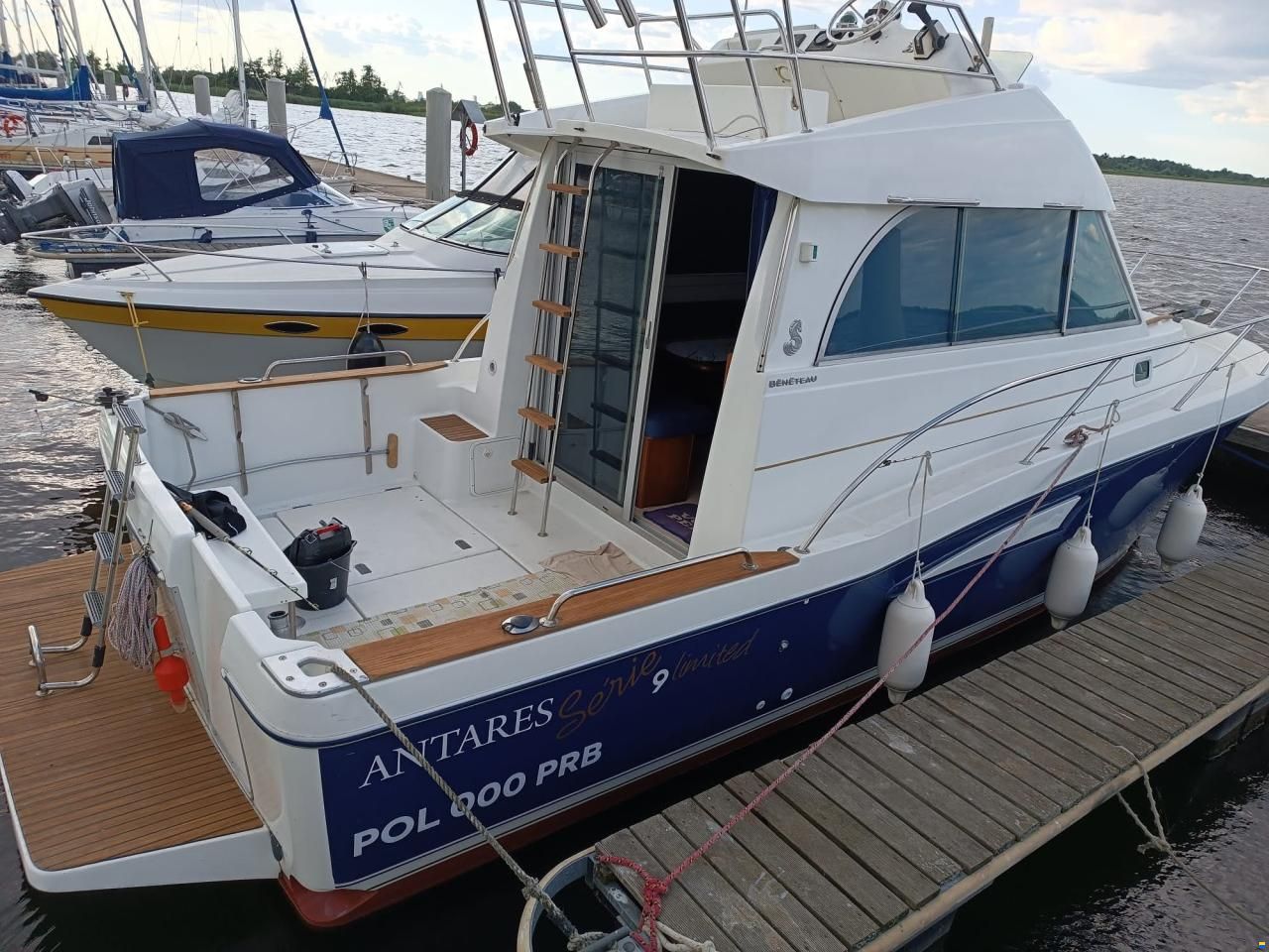 Beneteau Antares 9