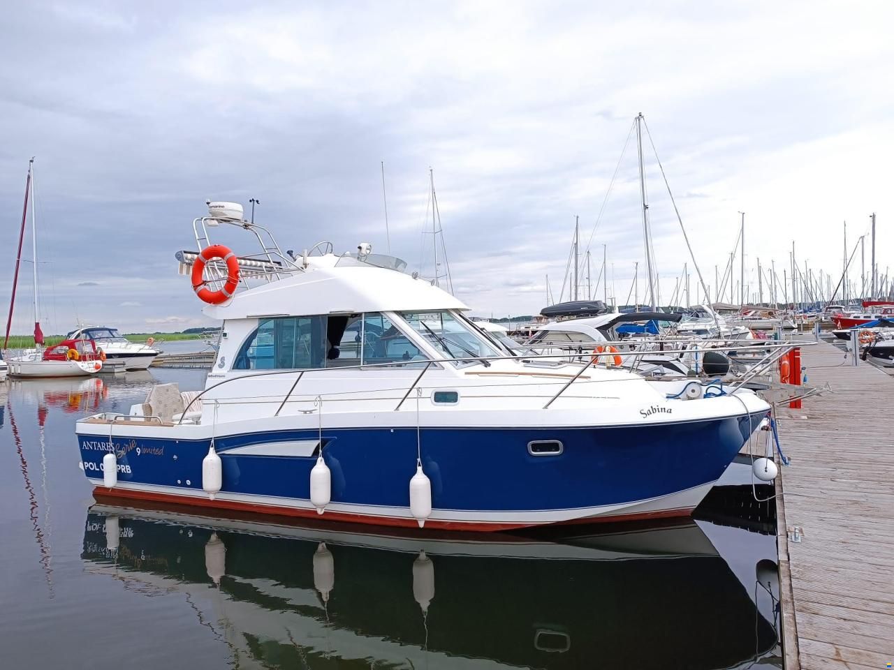 Beneteau Antares 9