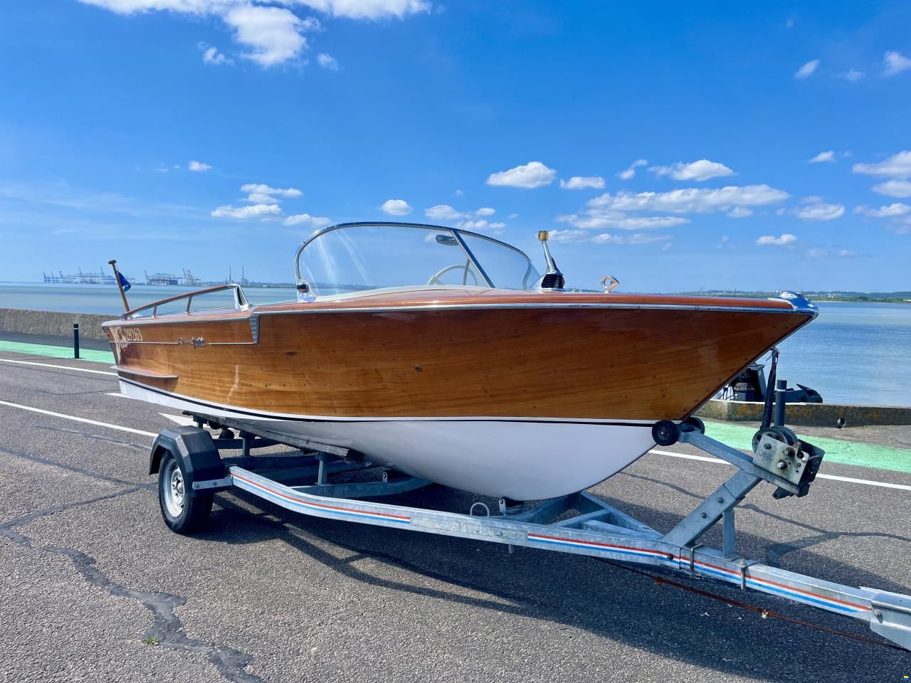 Riva Junior