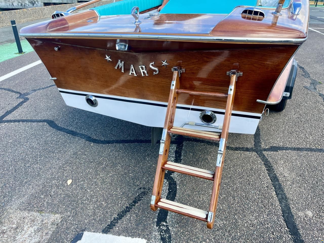 Riva Junior