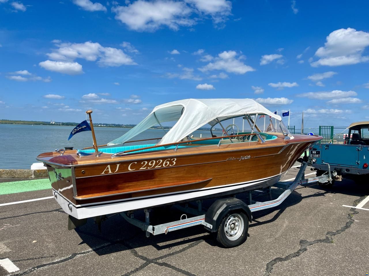 Riva Junior