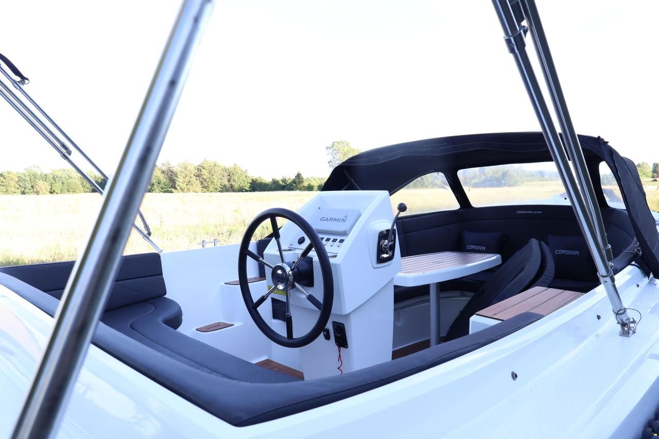 Corsiva 690 Tender