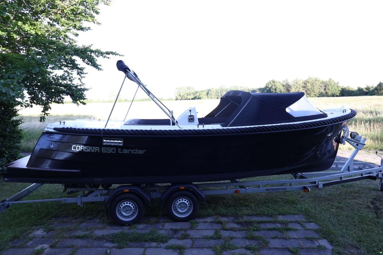 Corsiva 690 Tender