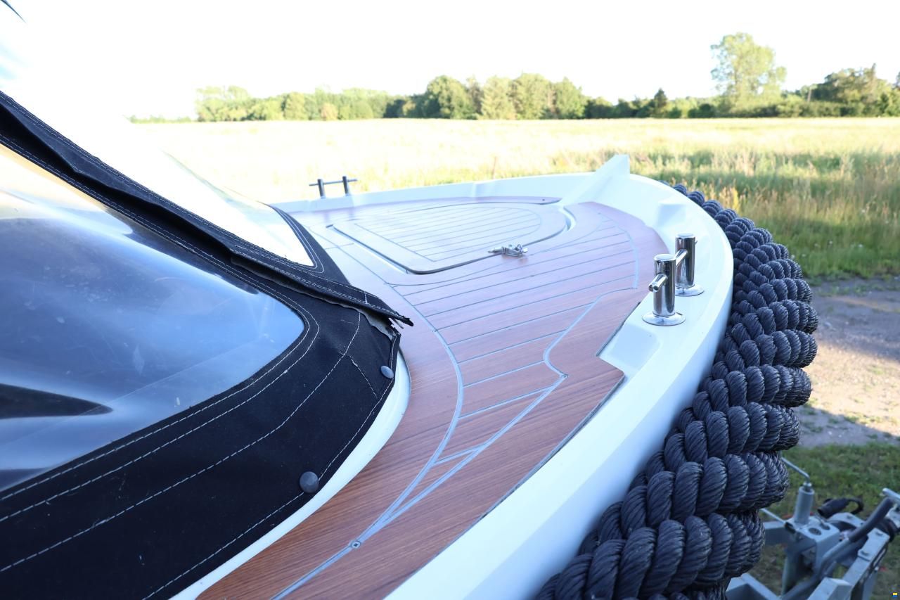 Corsiva 690 Tender