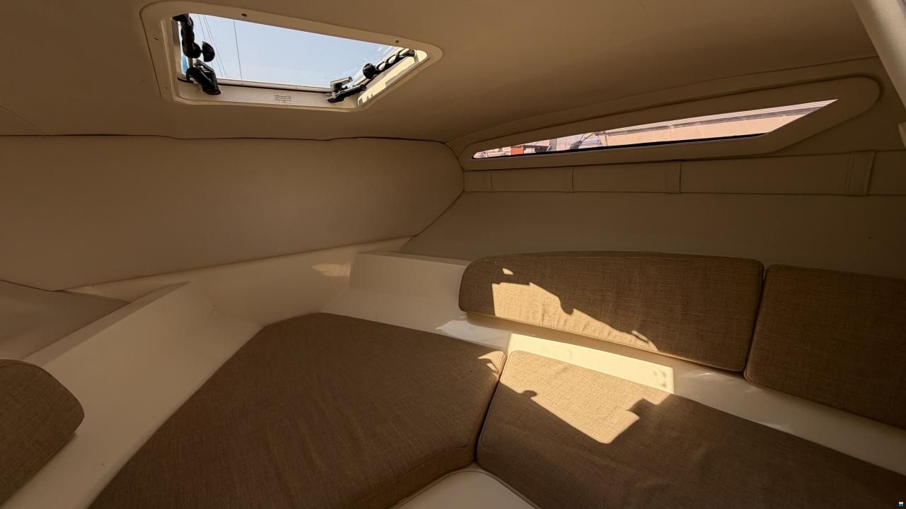 Bayliner VR5 Cuddy