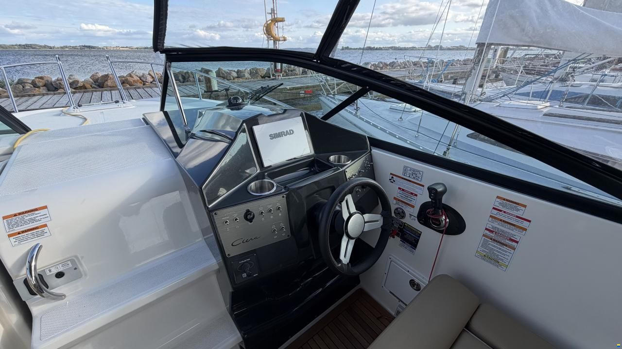 Bayliner Ciera 8