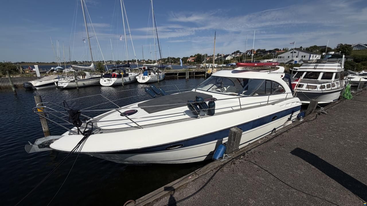 Bavaria 35 Hard Top