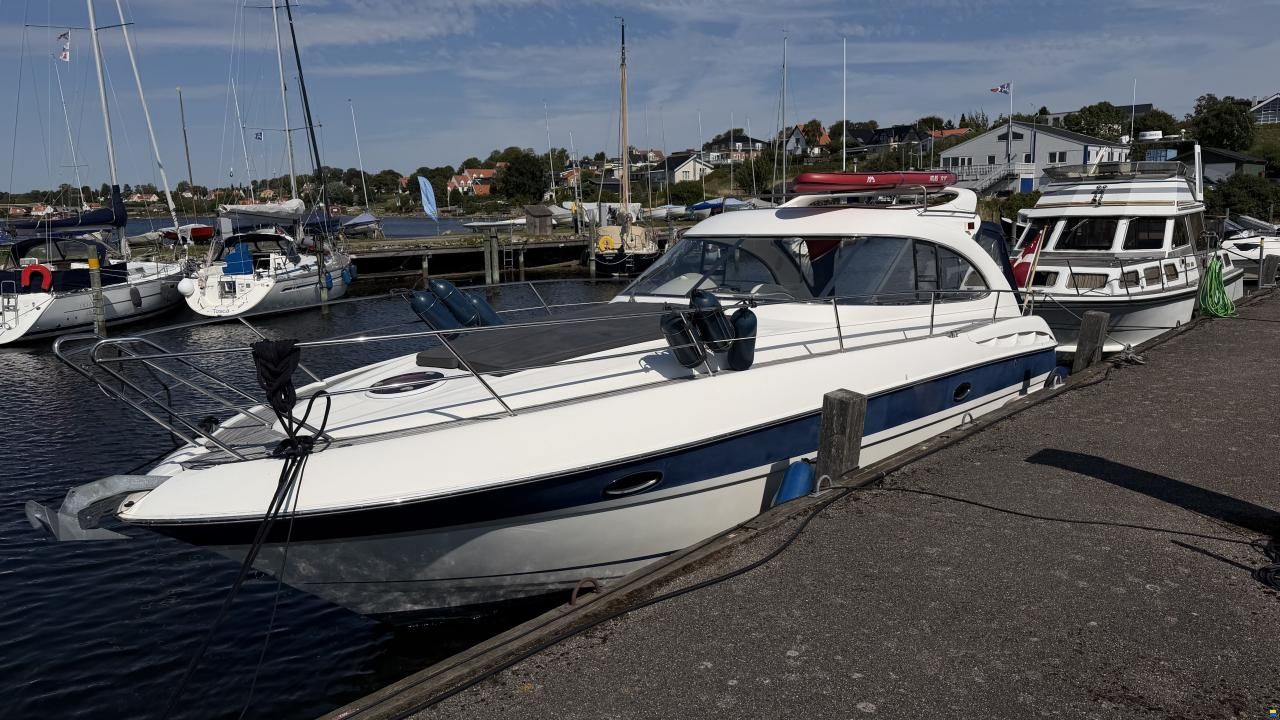 Bavaria 35 Hard Top