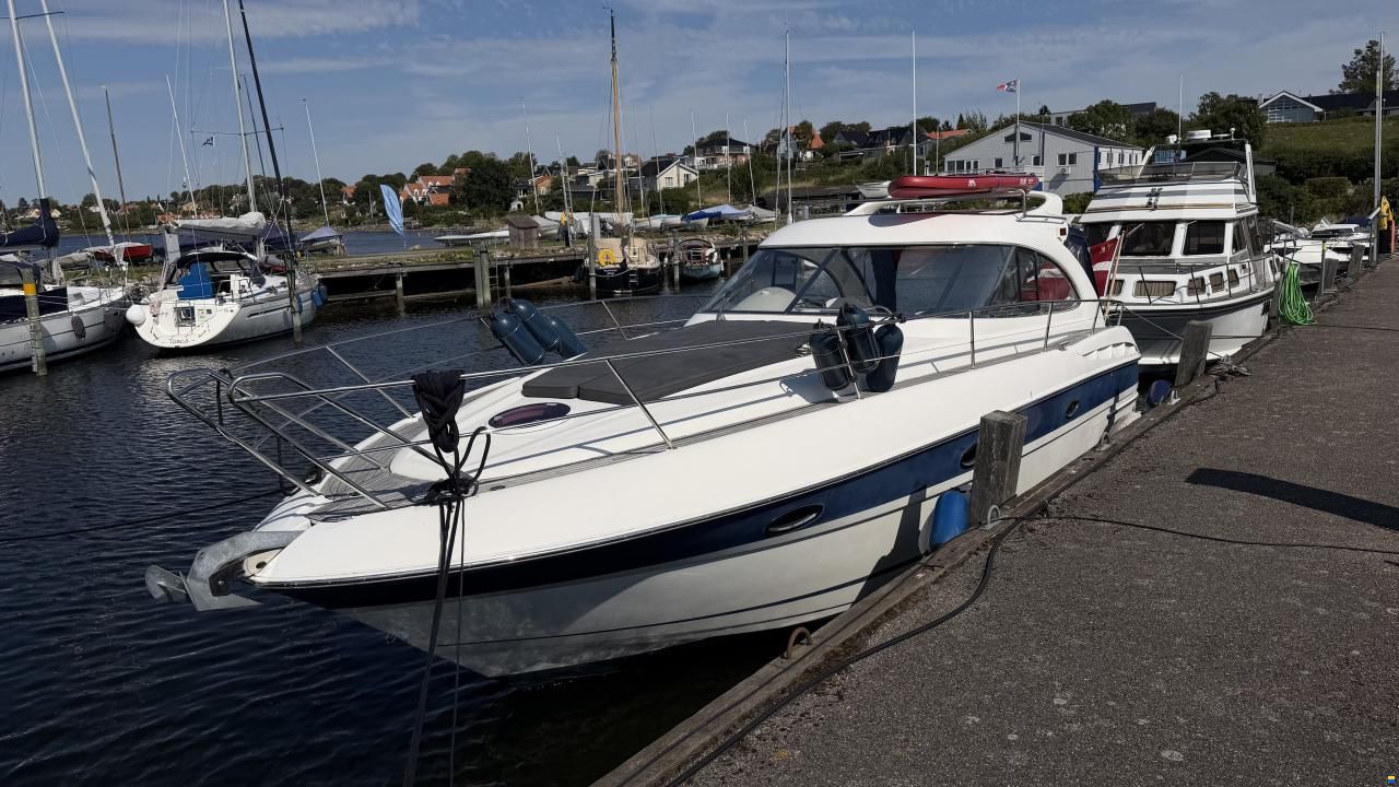 Bavaria 35 Hard Top