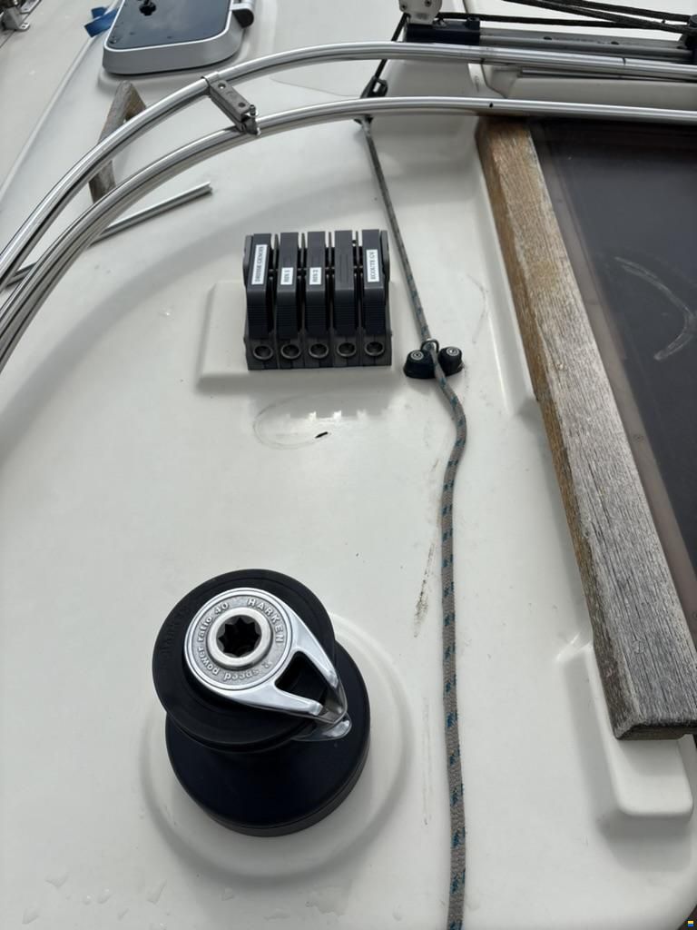 Hanse 371