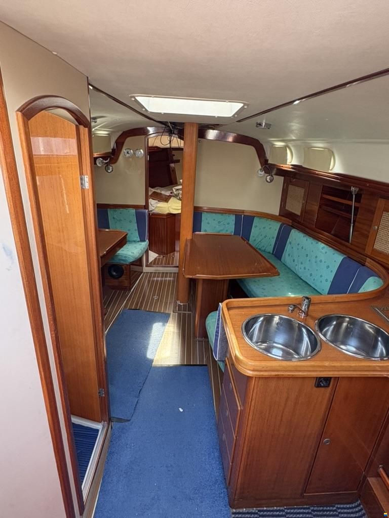 Hanse 371