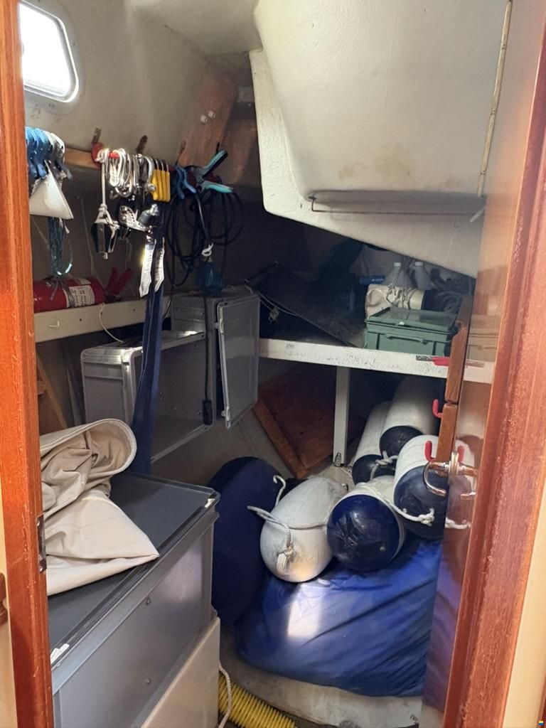 Hanse 371