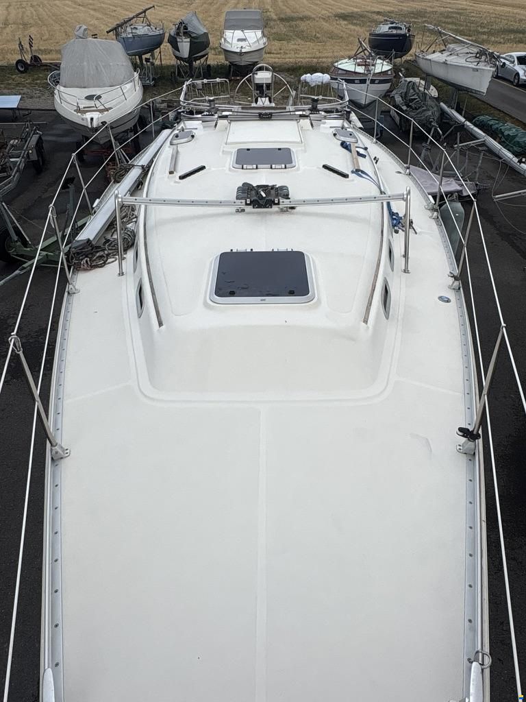 Hanse 371