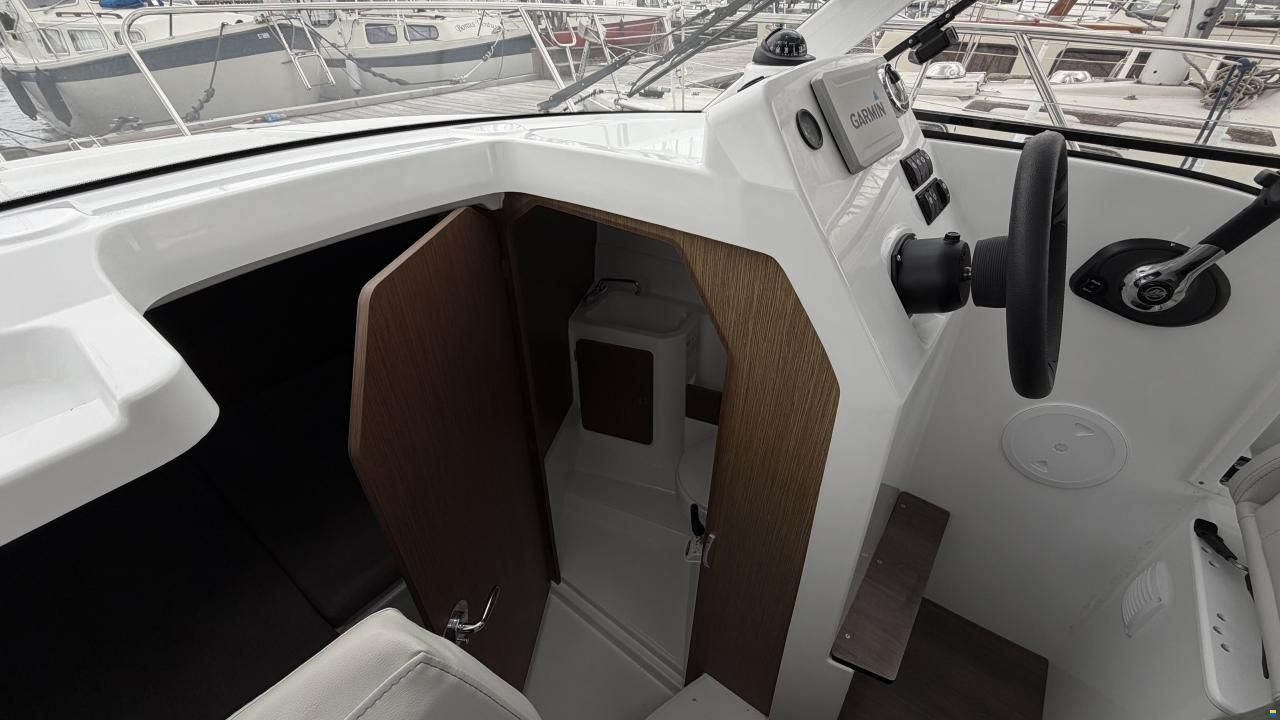 Beneteau Antares 7