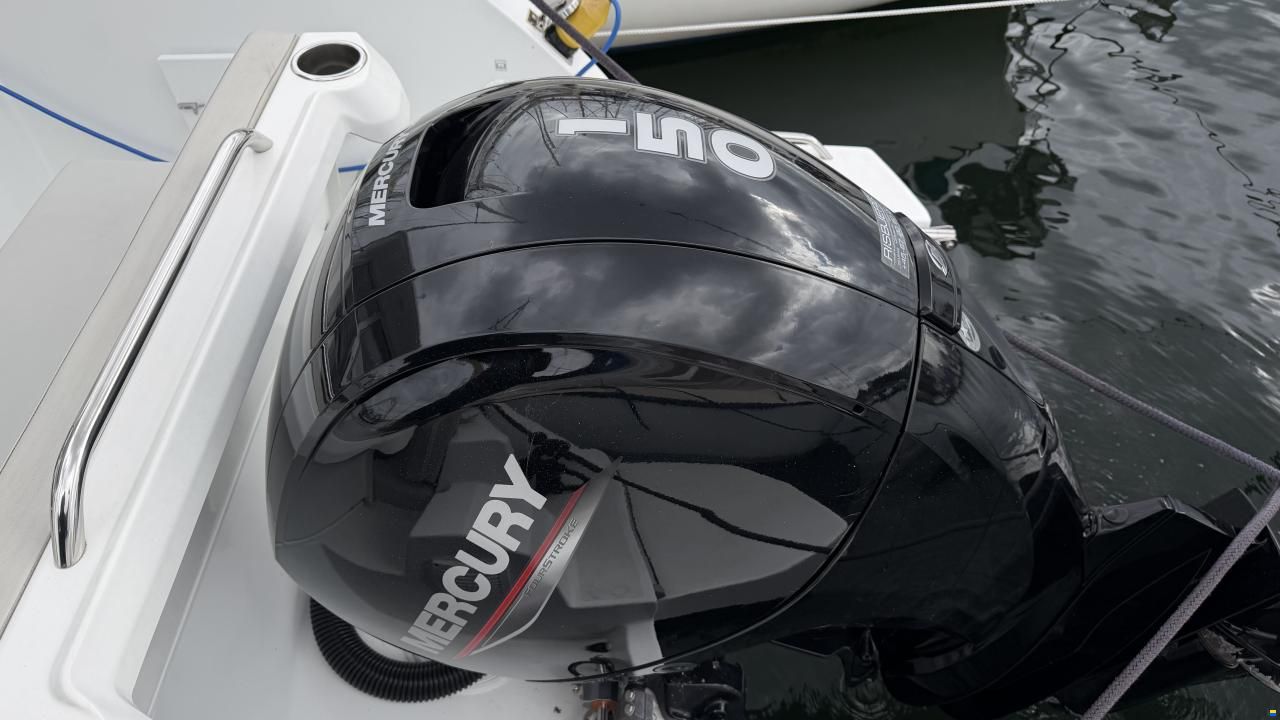 Beneteau Antares 7