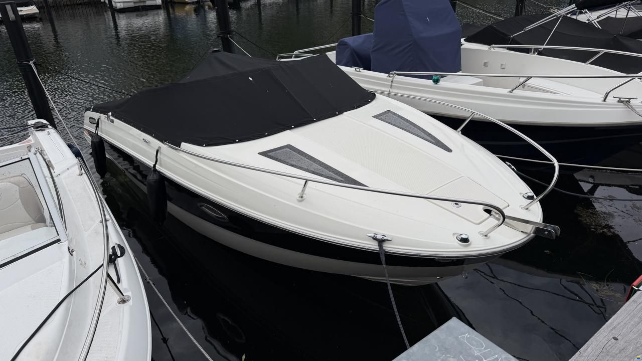 Bayliner 642 Cuddy