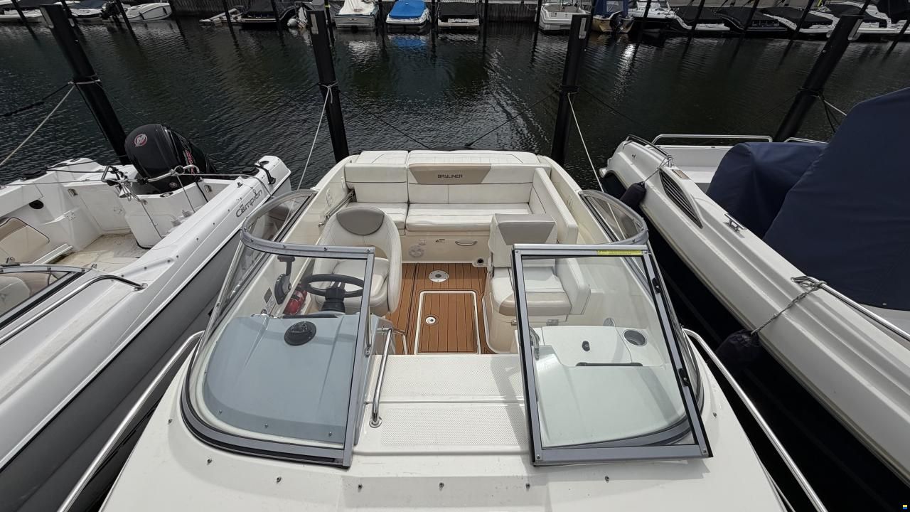 Bayliner 642 Cuddy