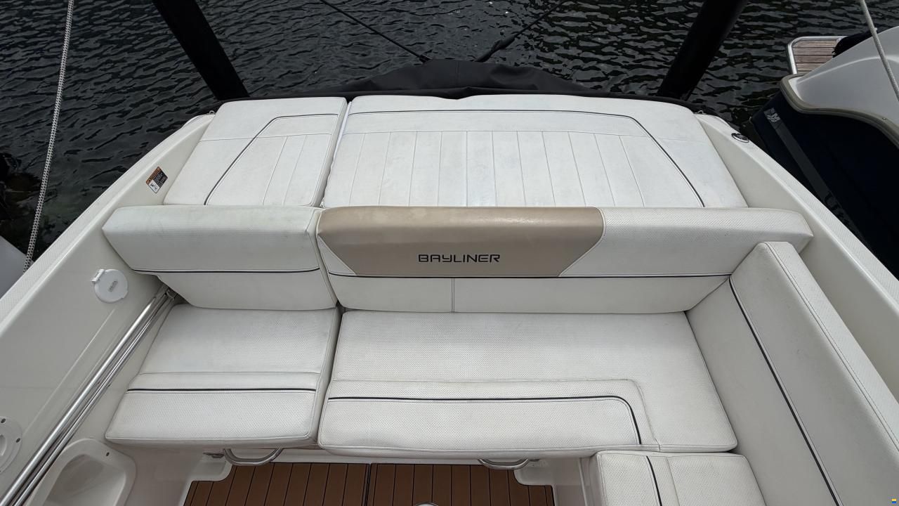 Bayliner 642 Cuddy