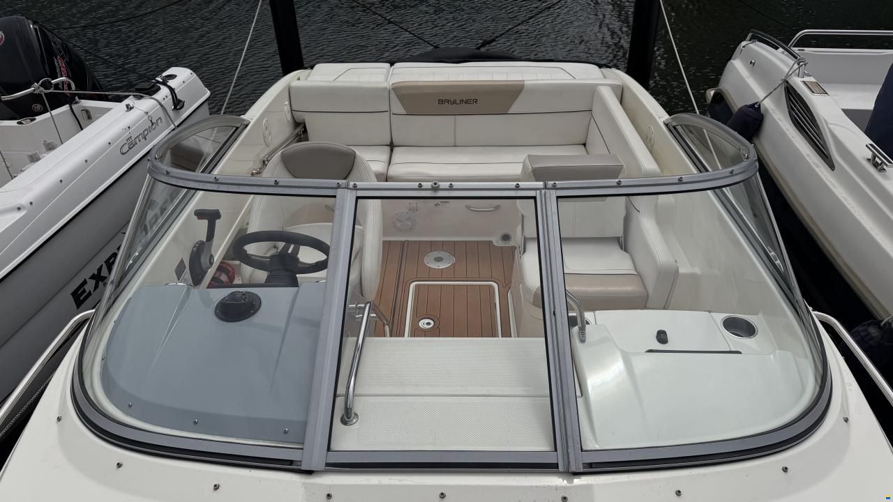 Bayliner 642 Cuddy