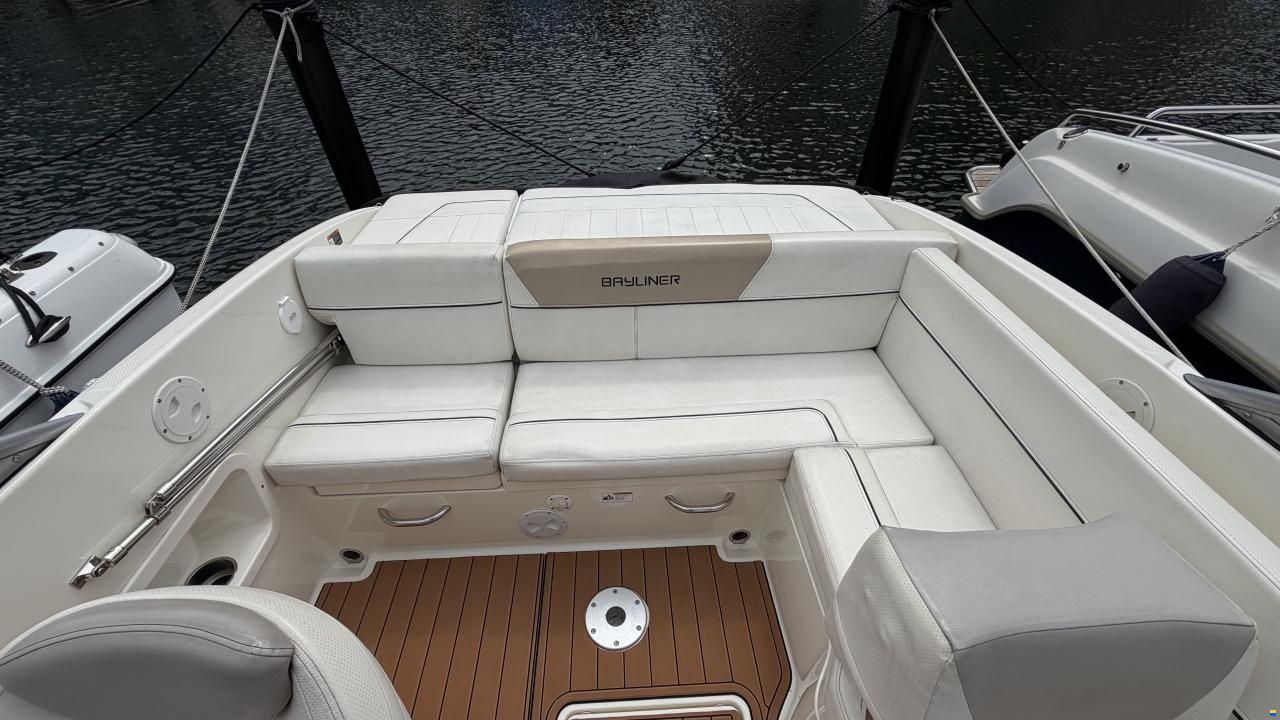 Bayliner 642 Cuddy