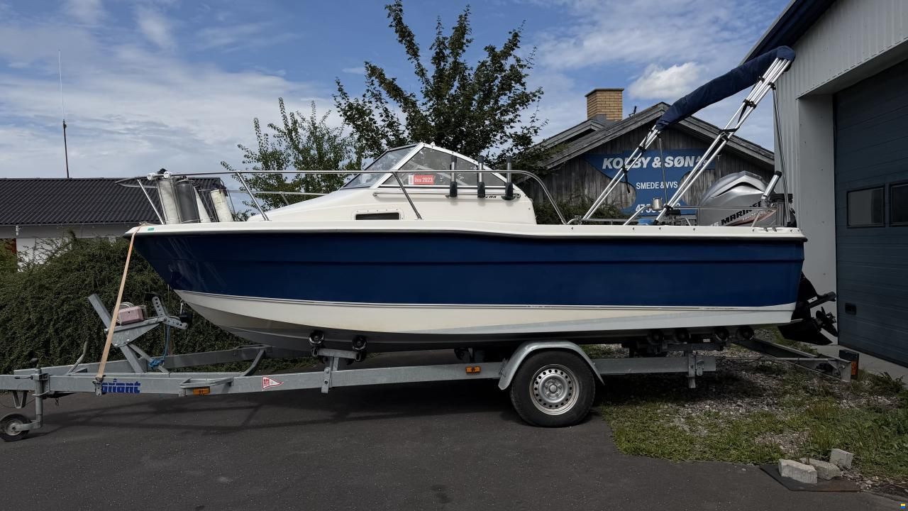 Bayliner Trophy