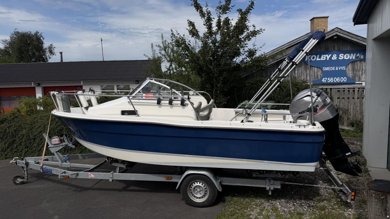 Bayliner Trophy