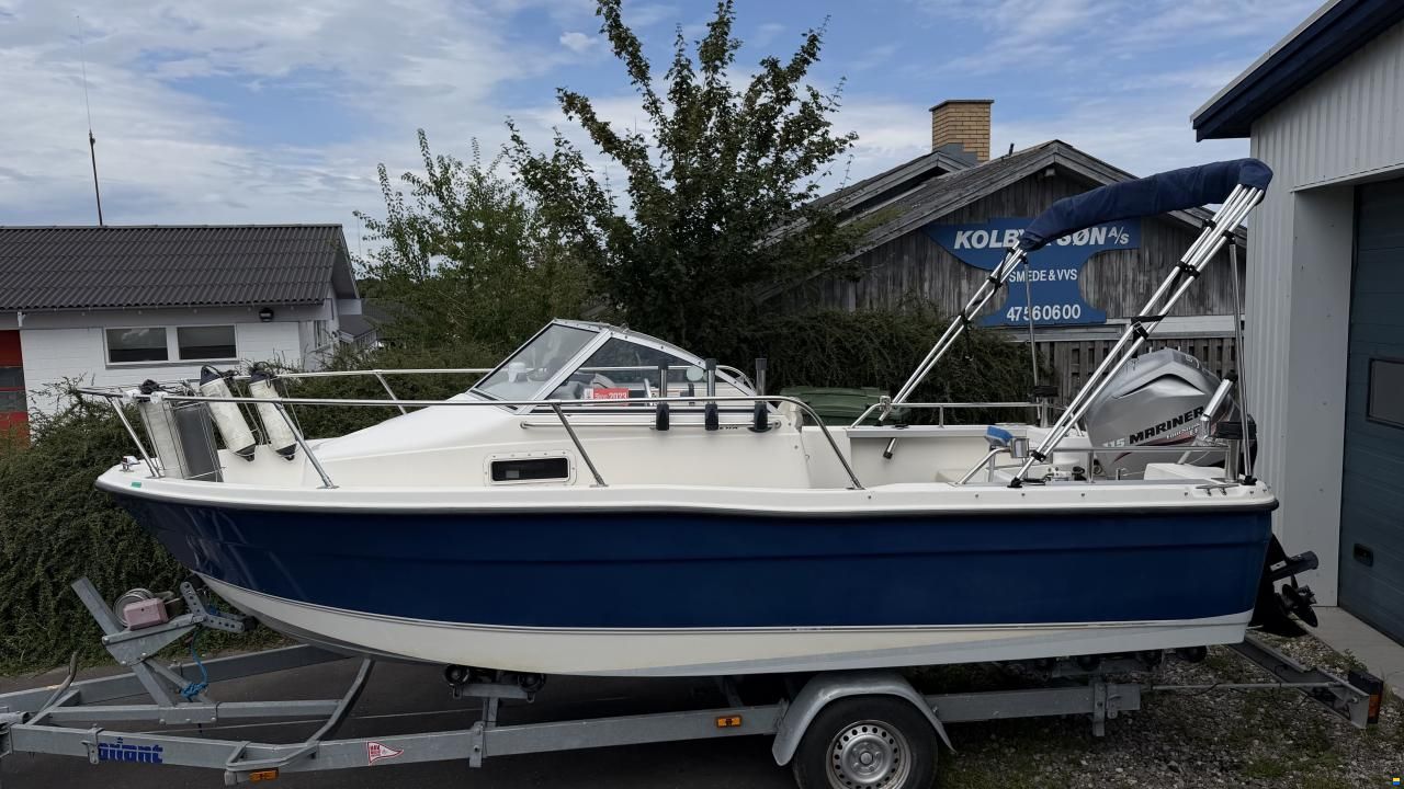 Bayliner Trophy