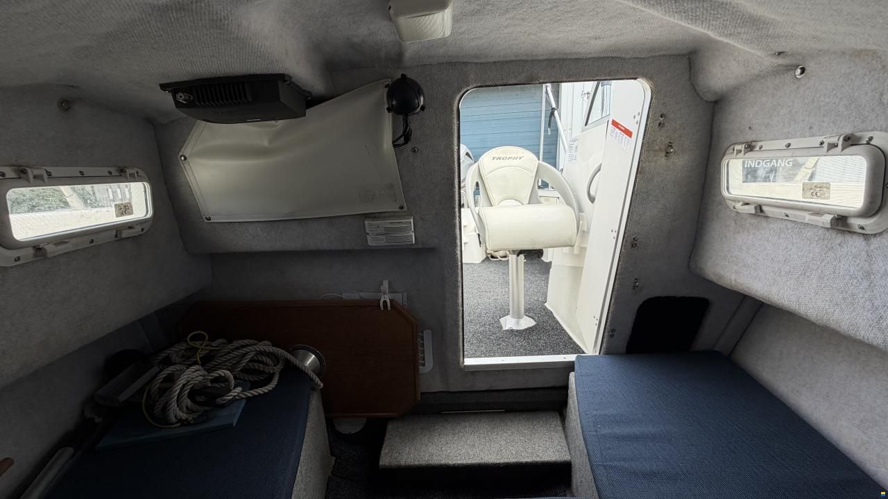Bayliner Trophy