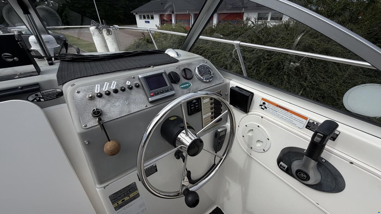 Bayliner Trophy