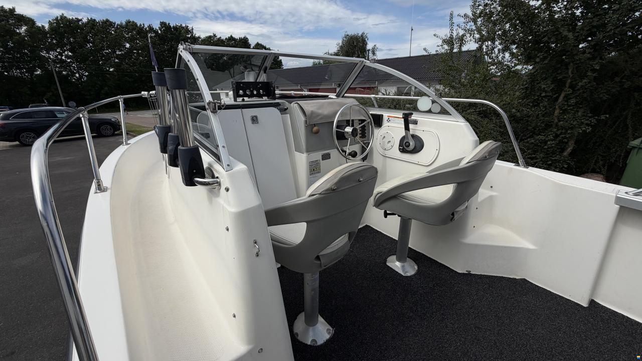 Bayliner Trophy