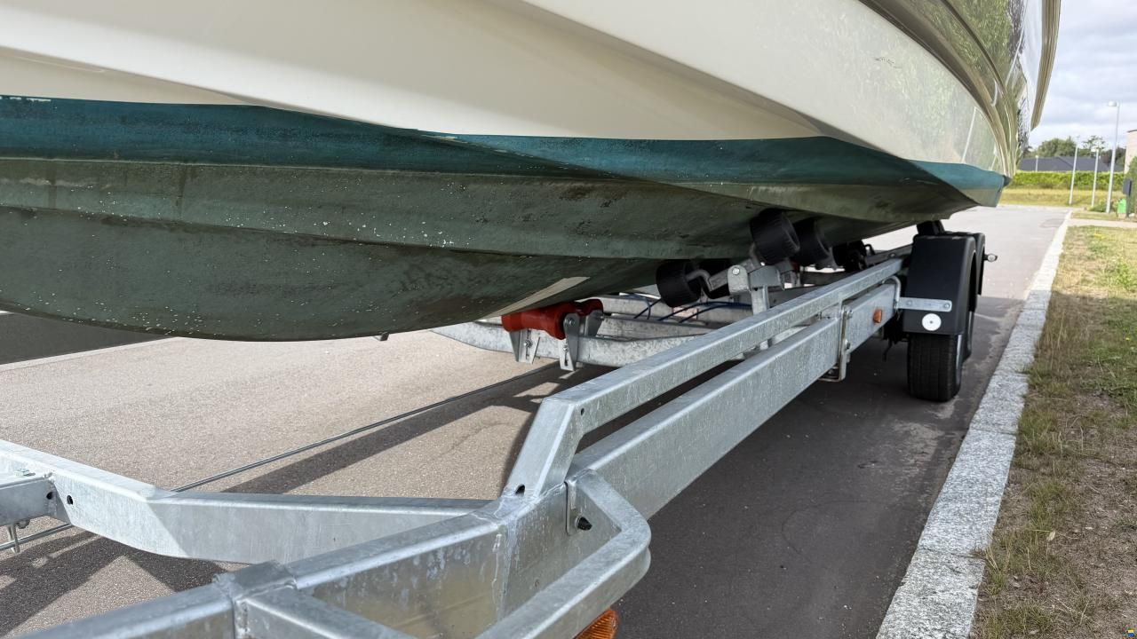Chaparral 215 SSI