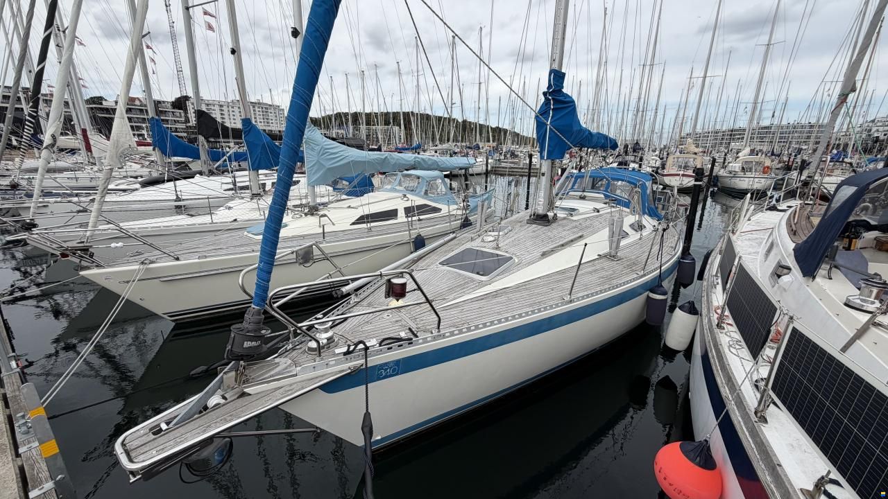 Sweden Yacht 340