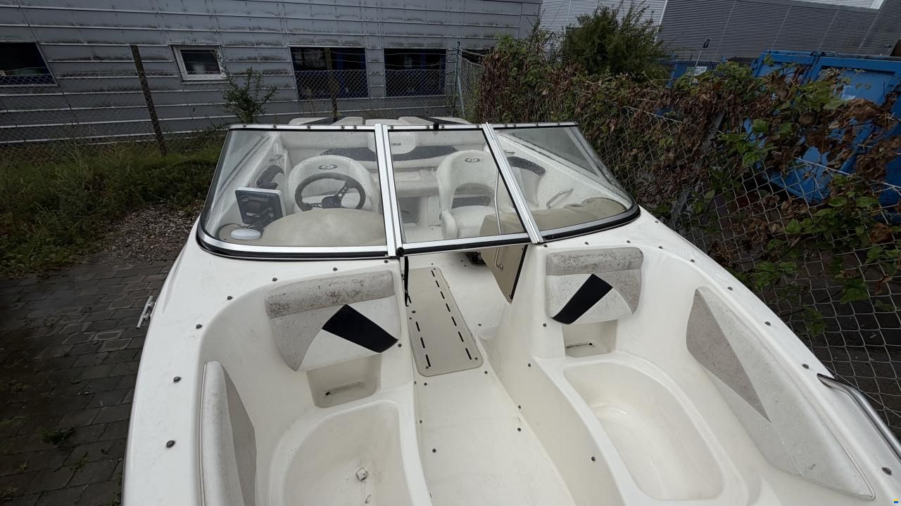 Glastron GT 185