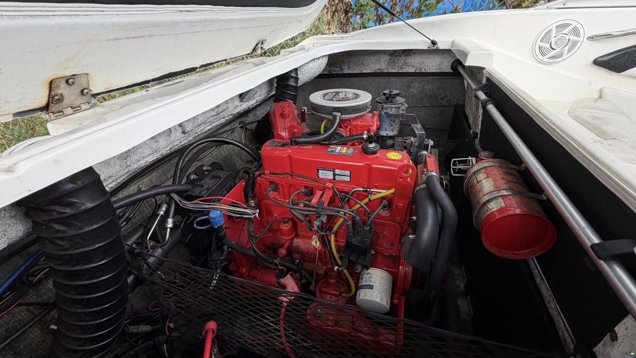 Glastron GT 185