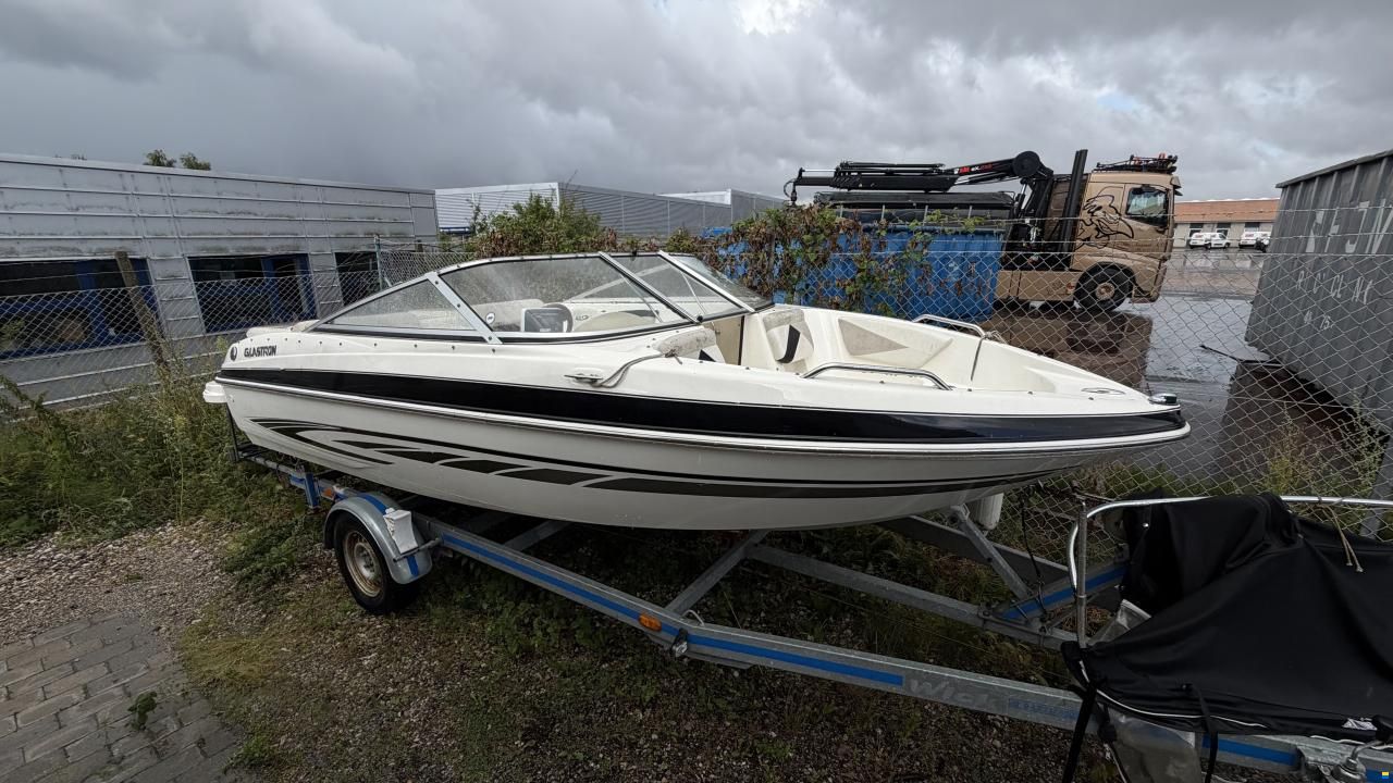 Glastron GT 185