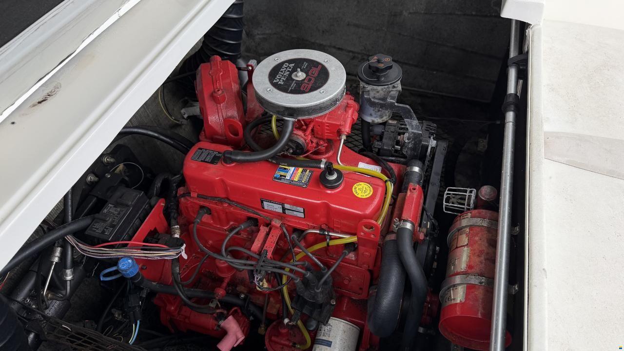 Glastron GT 185