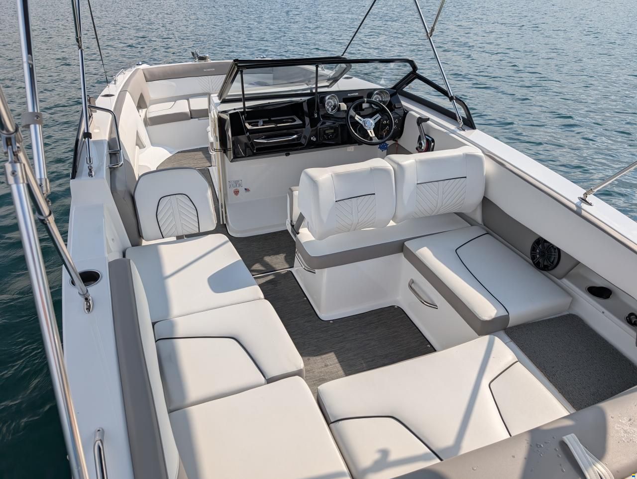 GLASTRON GTD 245 (Baujahr 2021)