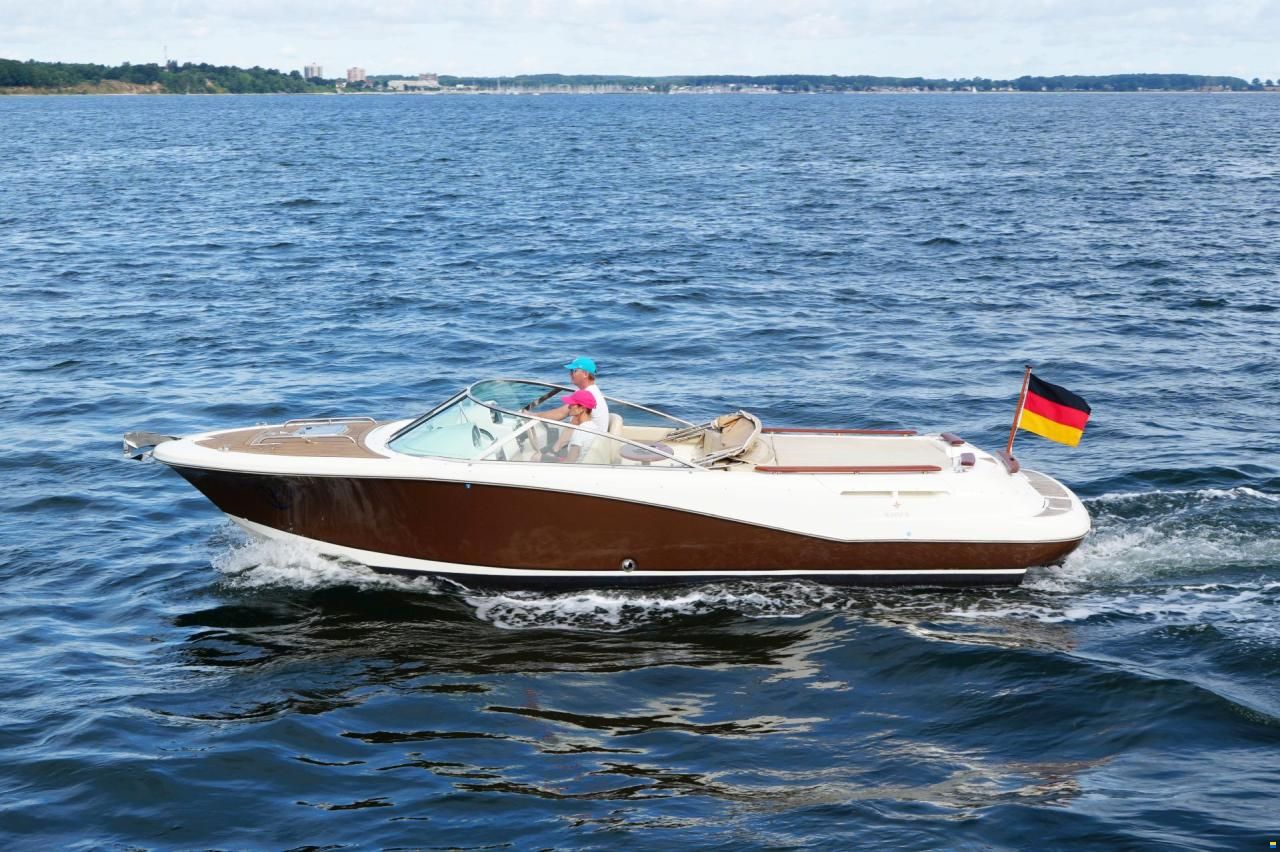 Jeanneau Runabout 755