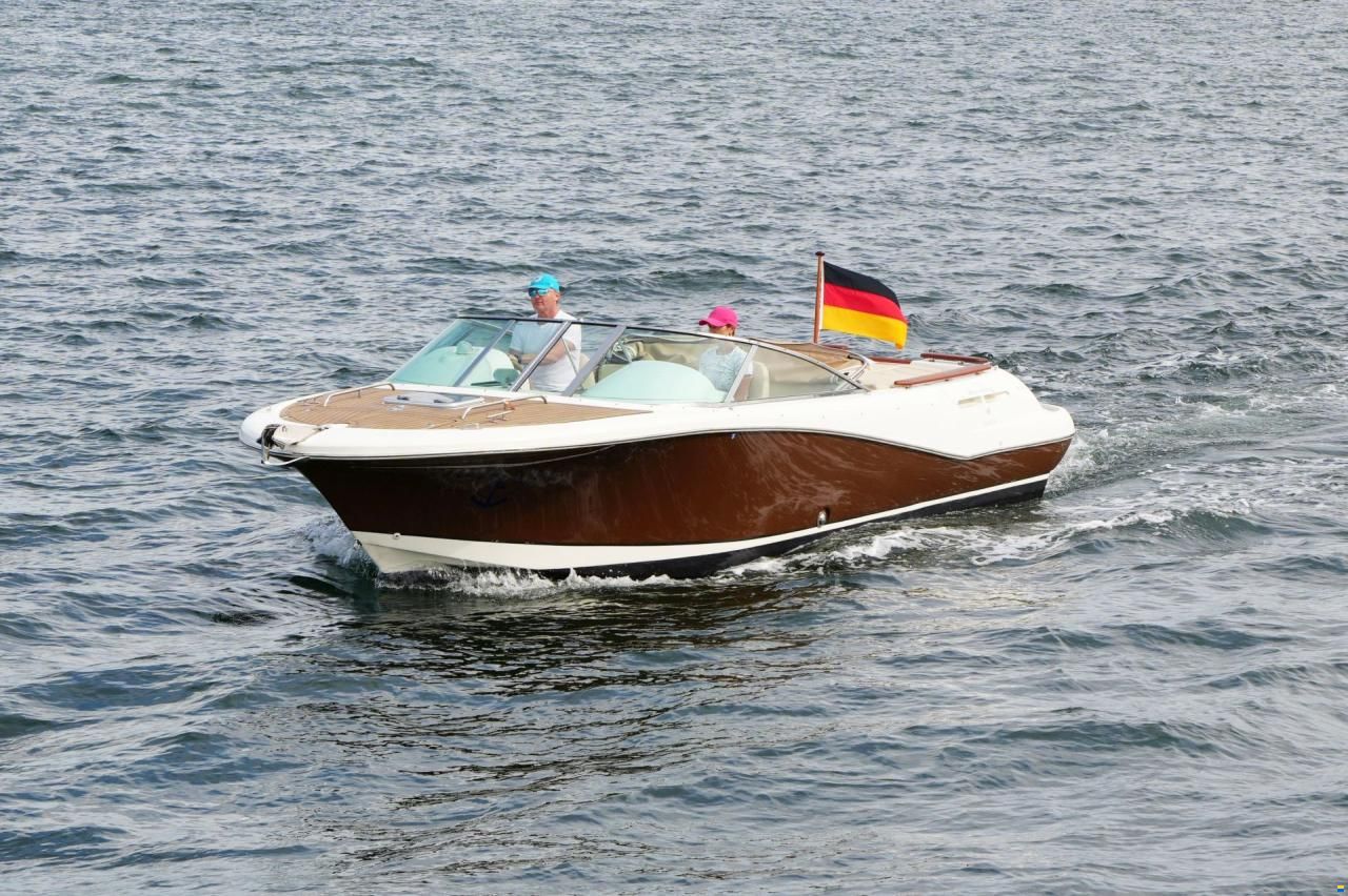 Jeanneau Runabout 755