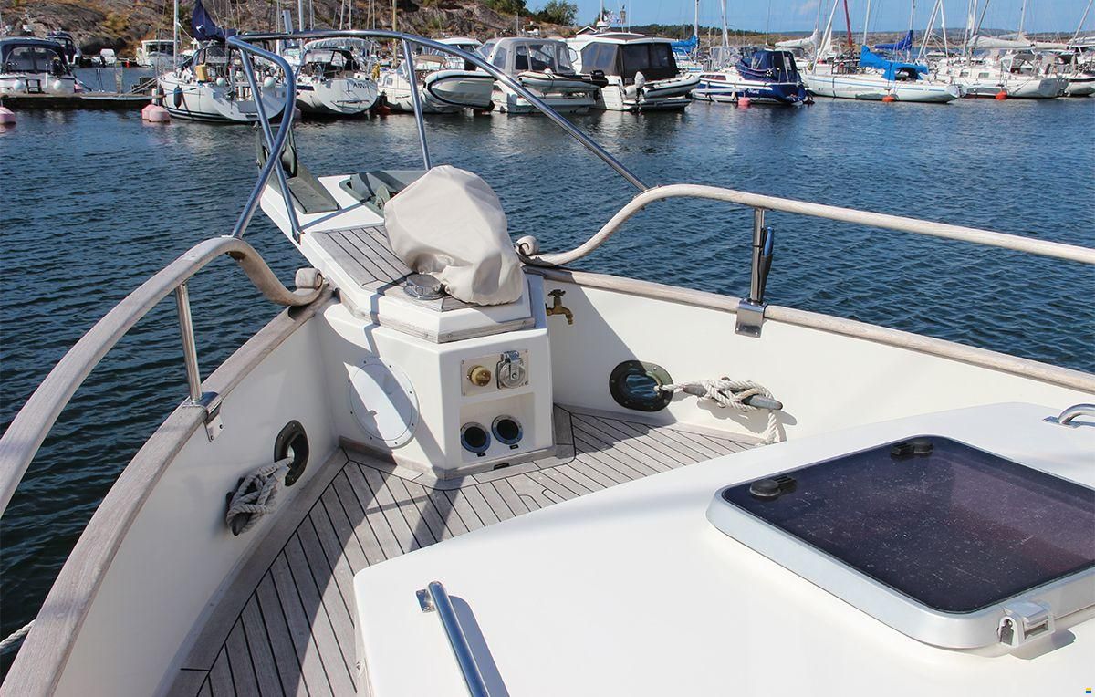 Grand Banks 32
