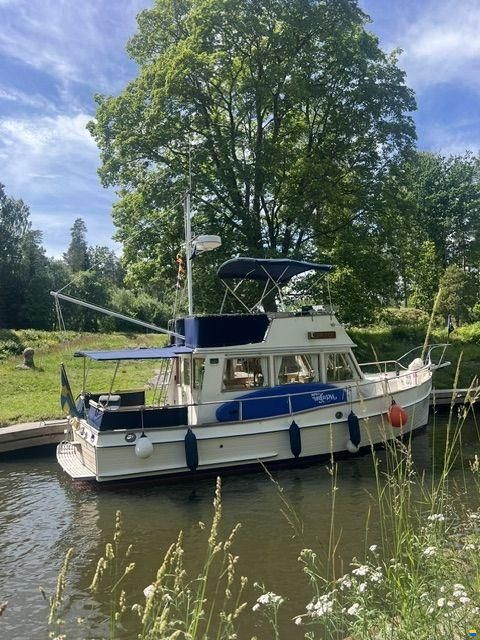 Grand Banks 32