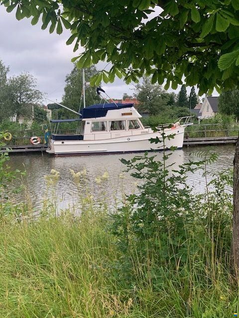 Grand Banks 32