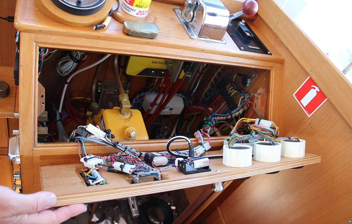 Grand Banks 32