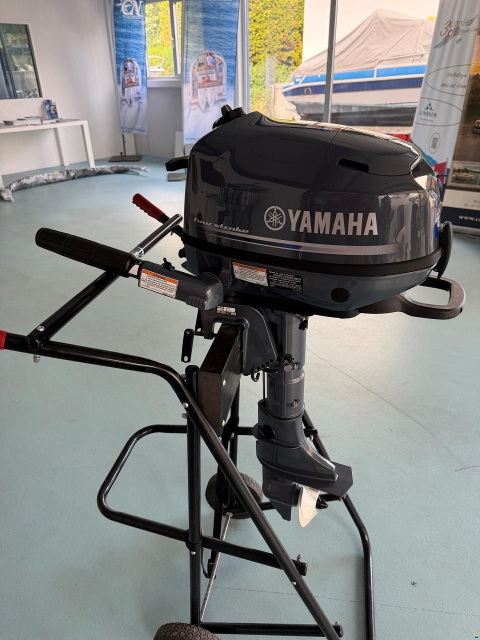 Yamaha F6CMHS