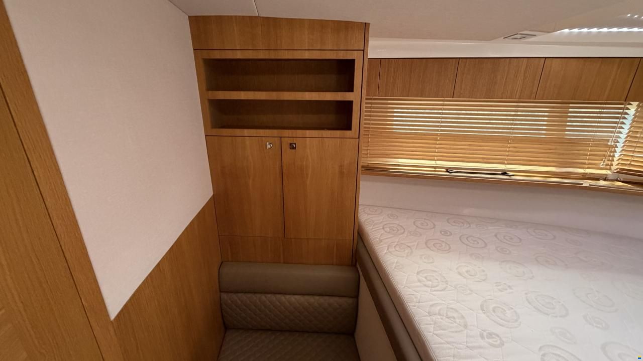 Galeon 370 HTC