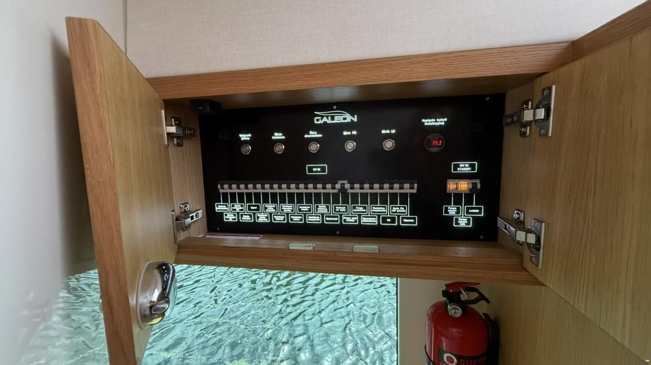 Galeon 370 HTC